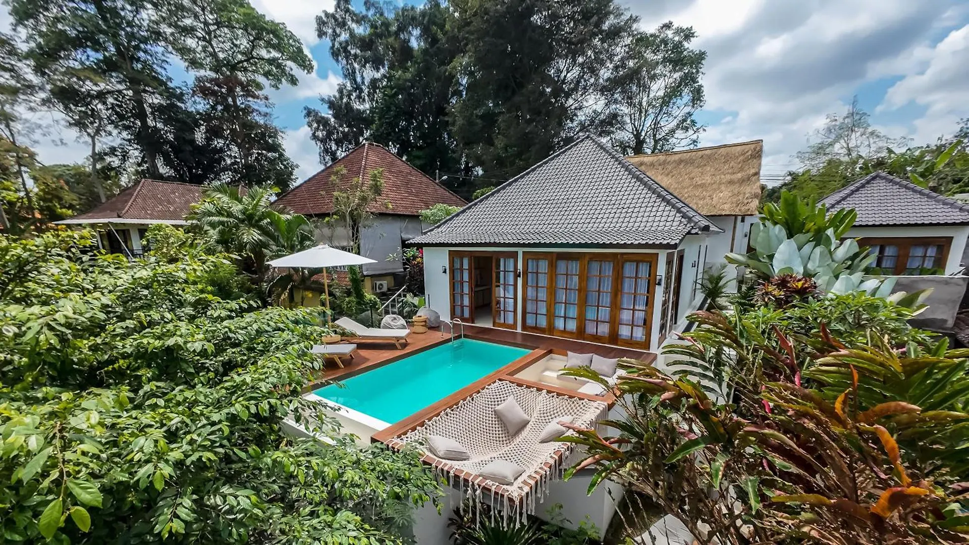 Hanging Gardens Villa By Evdekimi Ubud